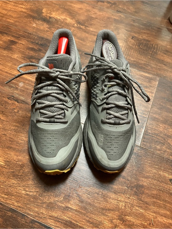 New Balance Shoes - New Balance Summit QOM Women's Size 9 Grey Trail Running Shoes Sneakers sz 10